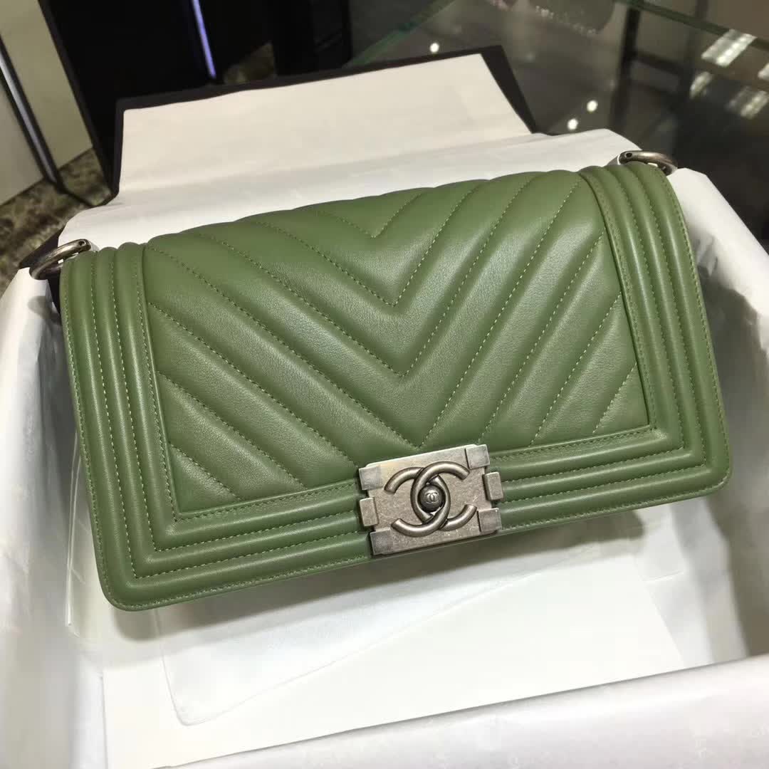 Chanel 香奈儿 Leboy  大V同款 胎牛皮 橄榄绿 25cm 古银