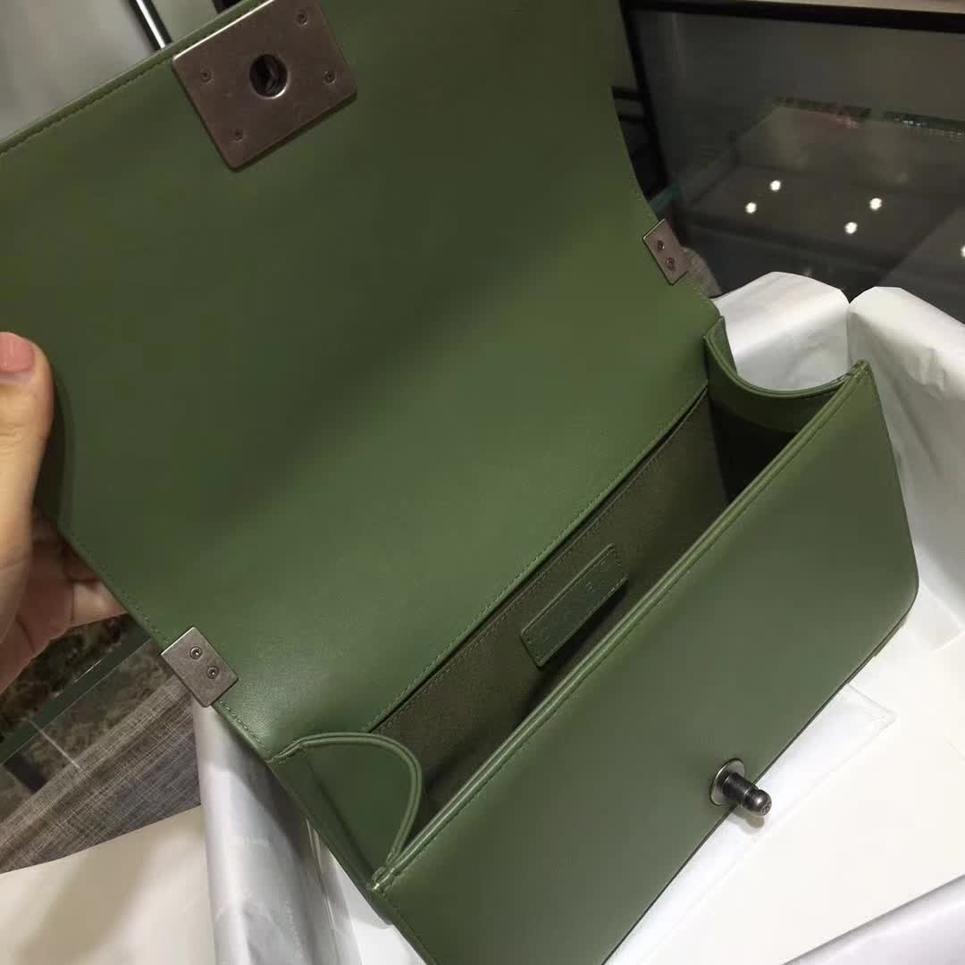 Chanel 香奈儿 Leboy  大V同款 胎牛皮 橄榄绿 25cm 古银