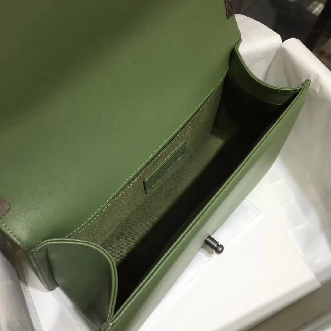 Chanel 香奈儿 Leboy  大V同款 胎牛皮 橄榄绿 25cm 古银