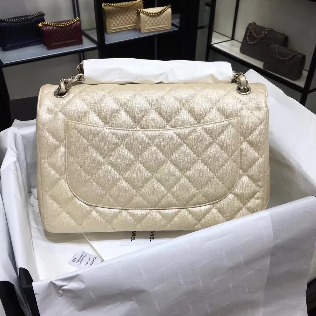 广州白云皮具城 Classic Flap 小鱼子酱 金色  30cm 银 香奈儿女包