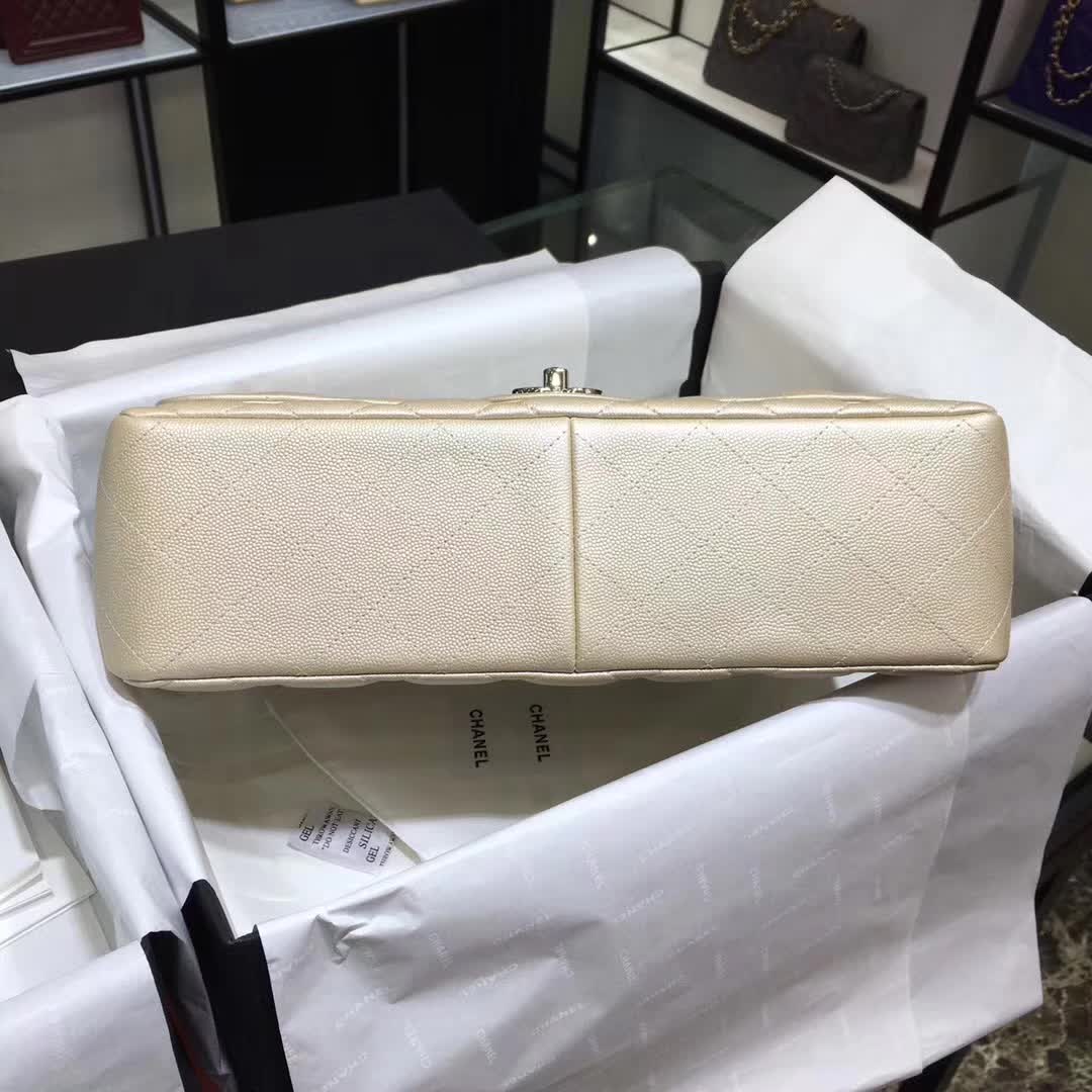 广州白云皮具城 Classic Flap 小鱼子酱 金色  30cm 银 香奈儿女包