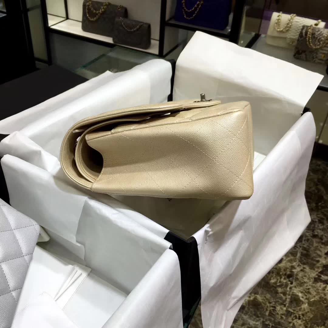 广州白云皮具城 Classic Flap 小鱼子酱 金色  30cm 银 香奈儿女包