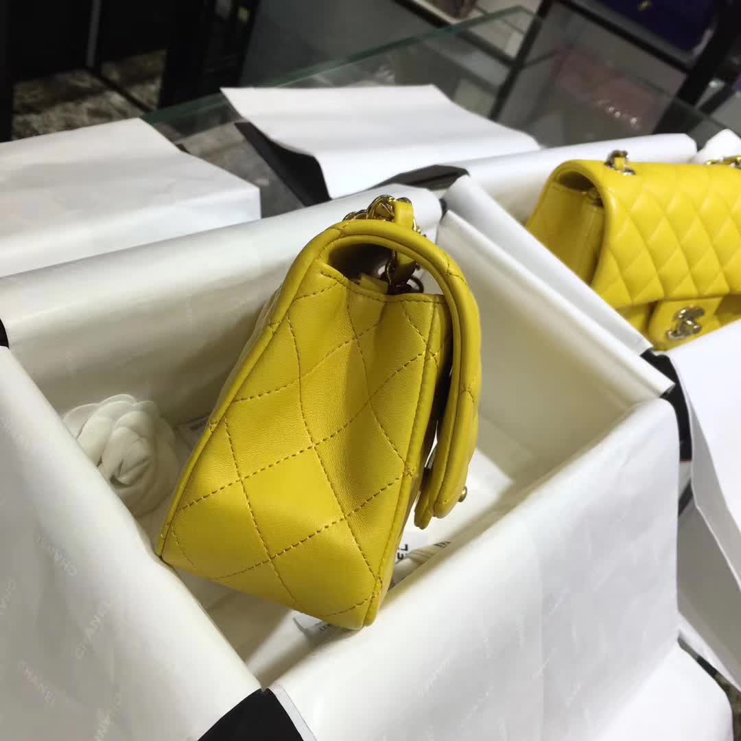 Chanel 香奈儿 Classic Flap 小羊皮 明亮黄 20cm  金
