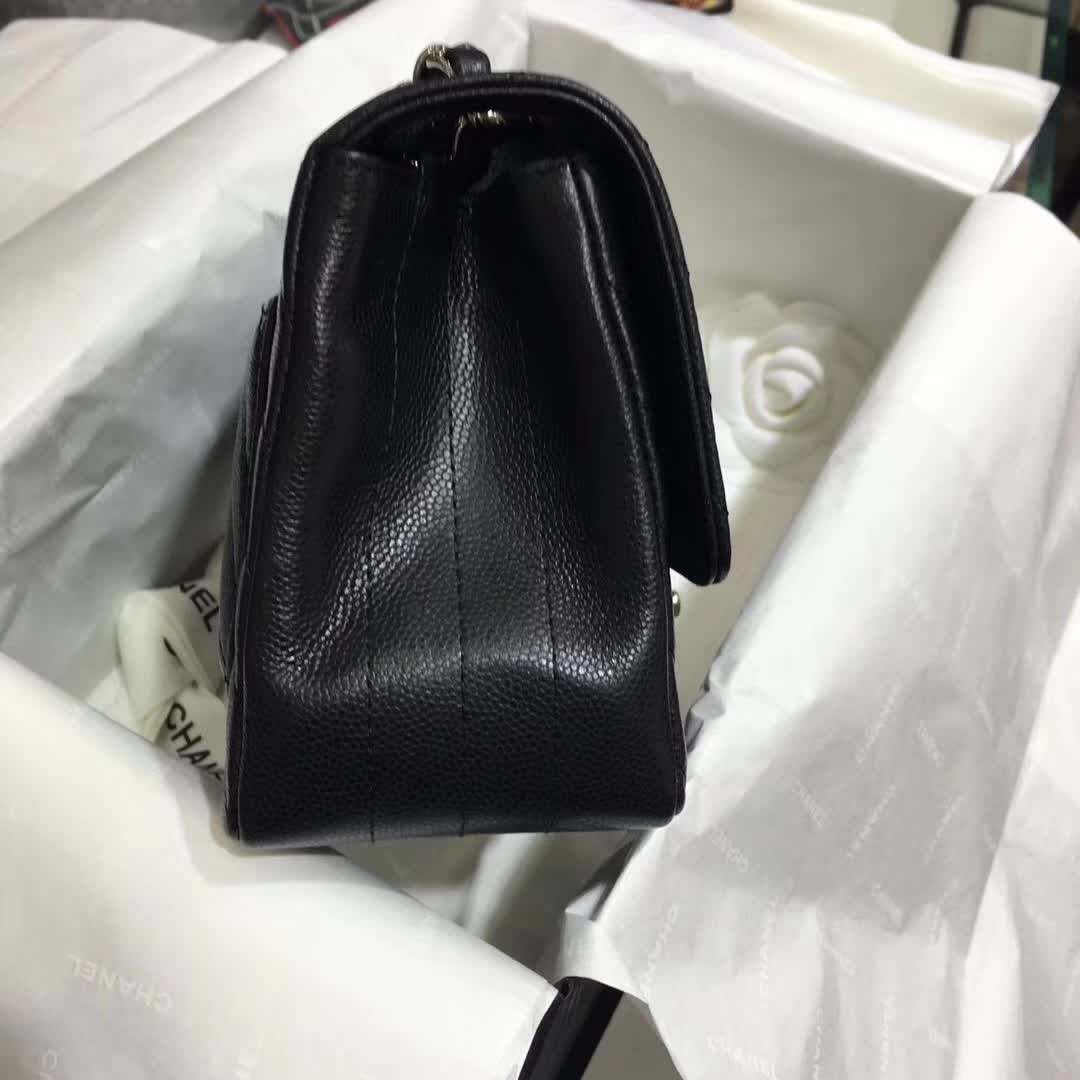 Chanel 香奈儿 Classic Flap V字绣 小鱼子酱 黑色 17cm 银