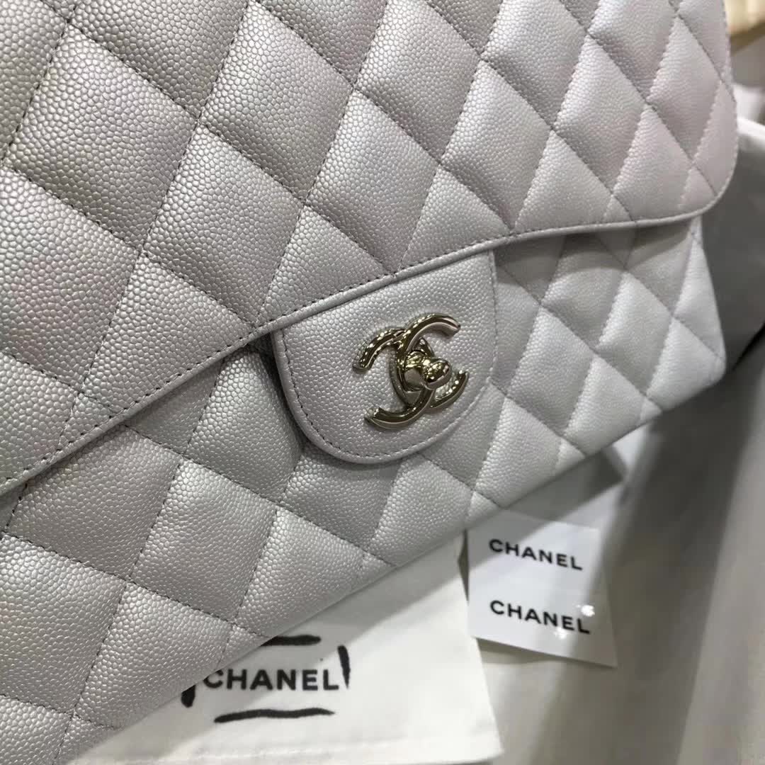 Chanel 香奈儿 Classic Flap  小鱼子酱 银色 30cm  银