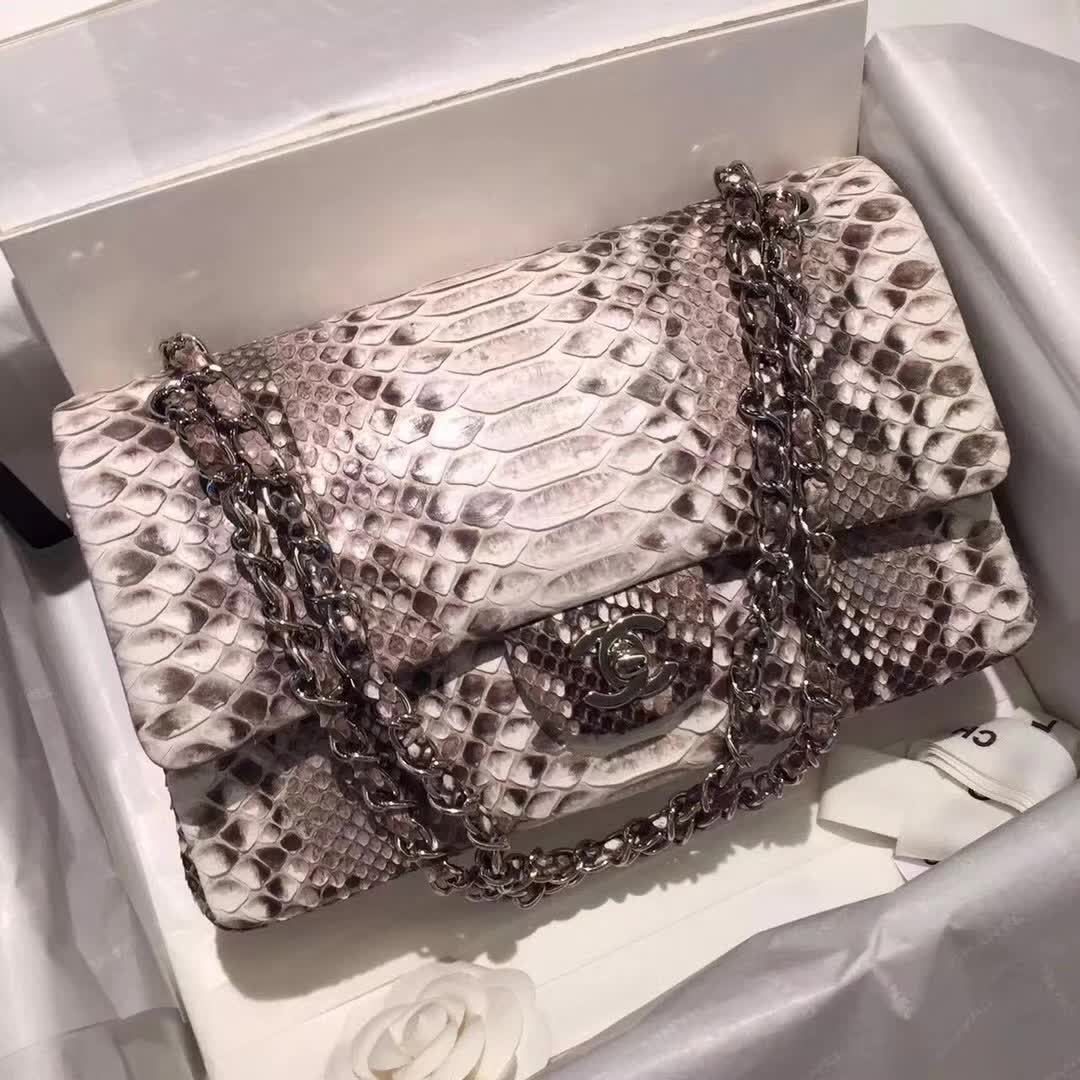 Chanel 香奈儿 Classic Flap  蛇皮 原花色 25cm 银 广州白云皮具城