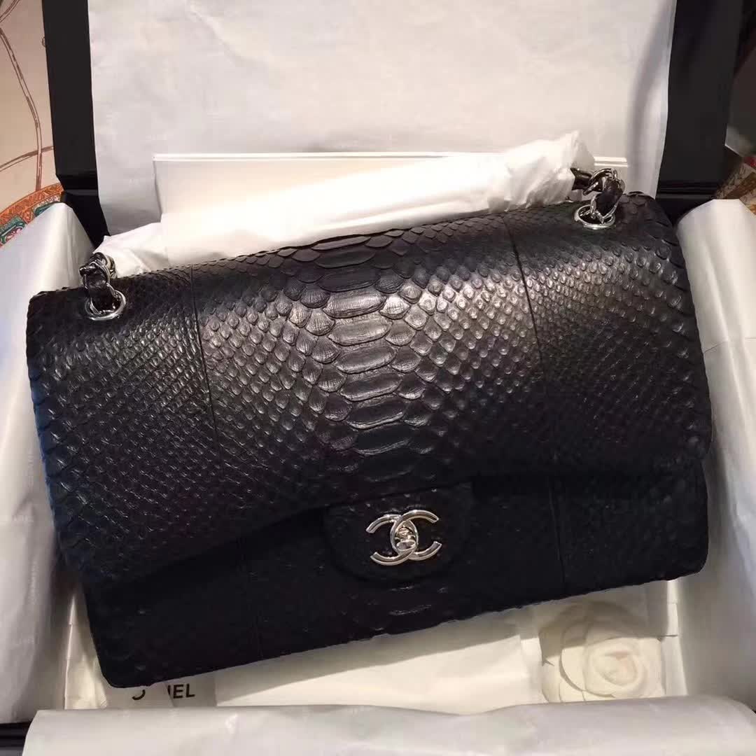 Chanel 香奈儿 Classic Flap 蛇皮 黑色 25cm 银