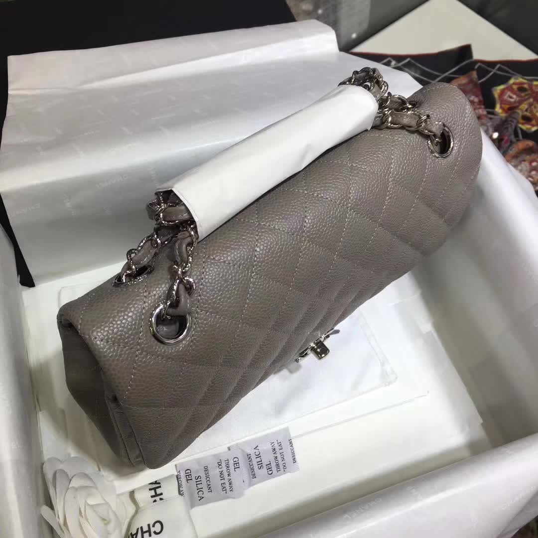 Chanel 香奈儿 专柜同步 Classic Flap 鱼子酱 灰色 25cm 银五金