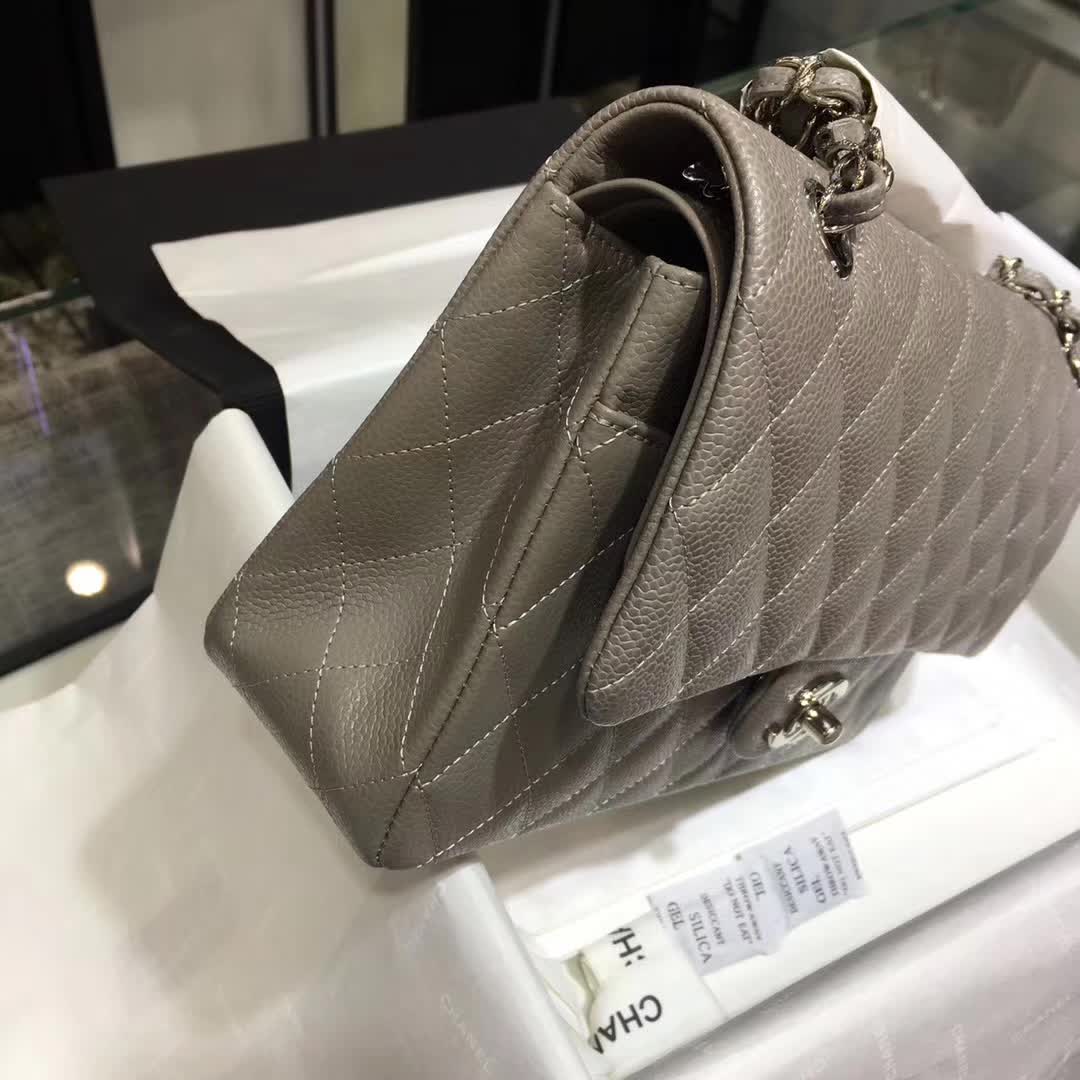 Chanel 香奈儿 专柜同步 Classic Flap 鱼子酱 灰色 25cm 银五金