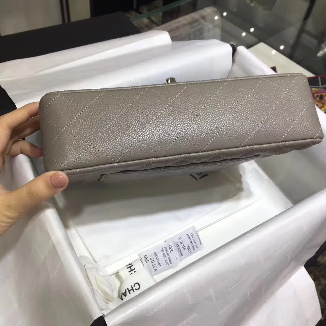 Chanel 香奈儿 专柜同步 Classic Flap 鱼子酱 灰色 25cm 银五金
