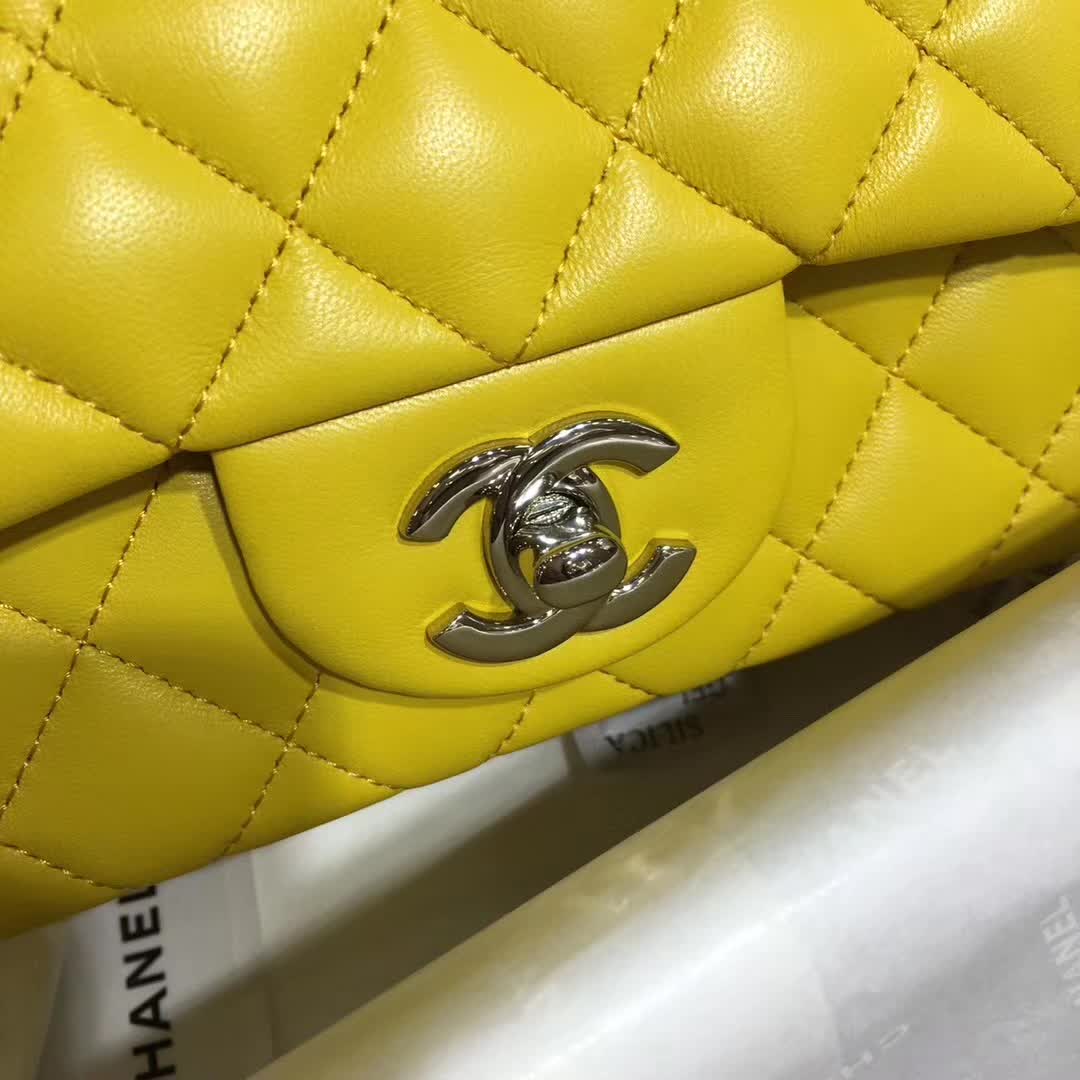 2017走秀款 Chanel Classic Flap 小羊皮 明亮黄 20cm 银五金