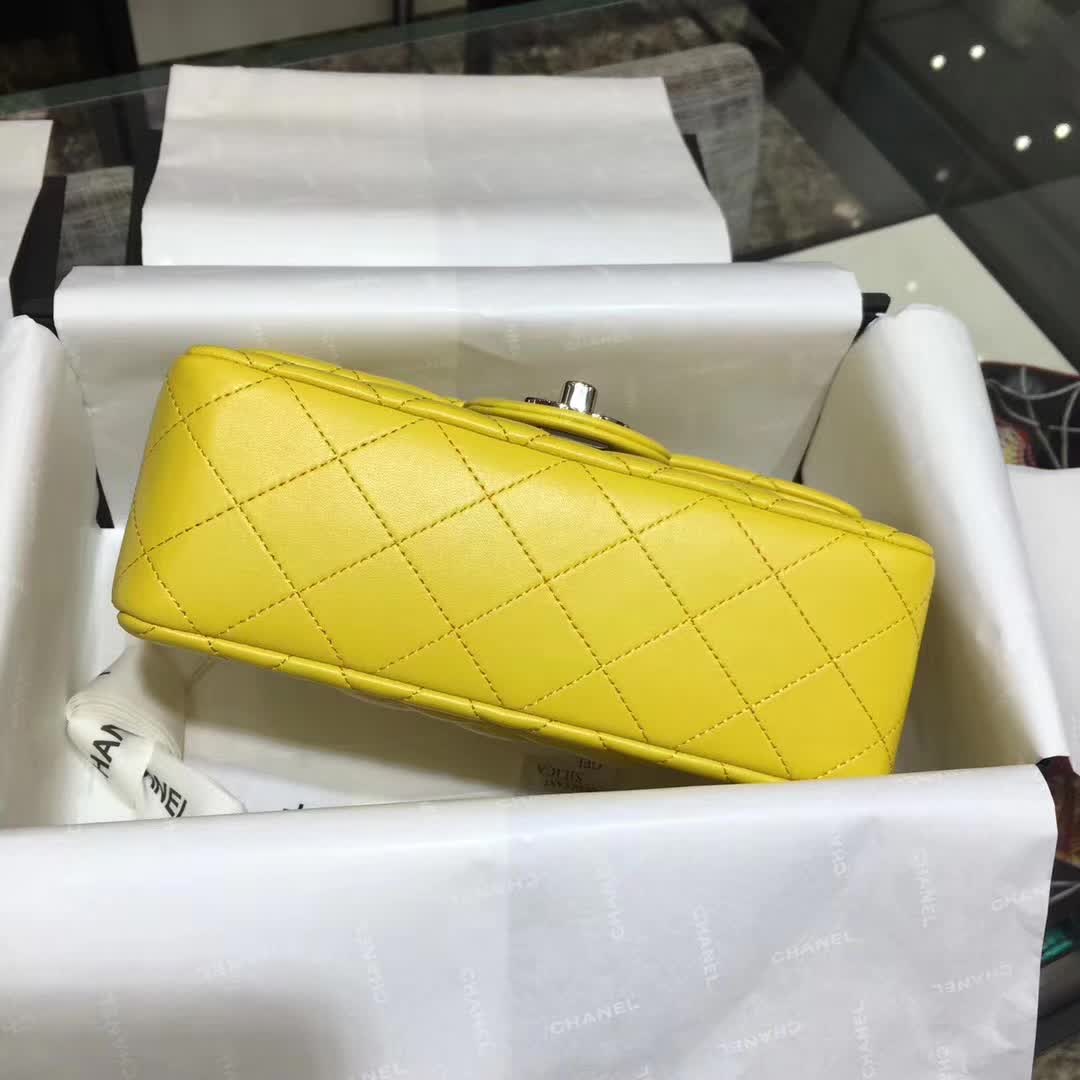 2017走秀款 Chanel Classic Flap 小羊皮 明亮黄 20cm 银五金
