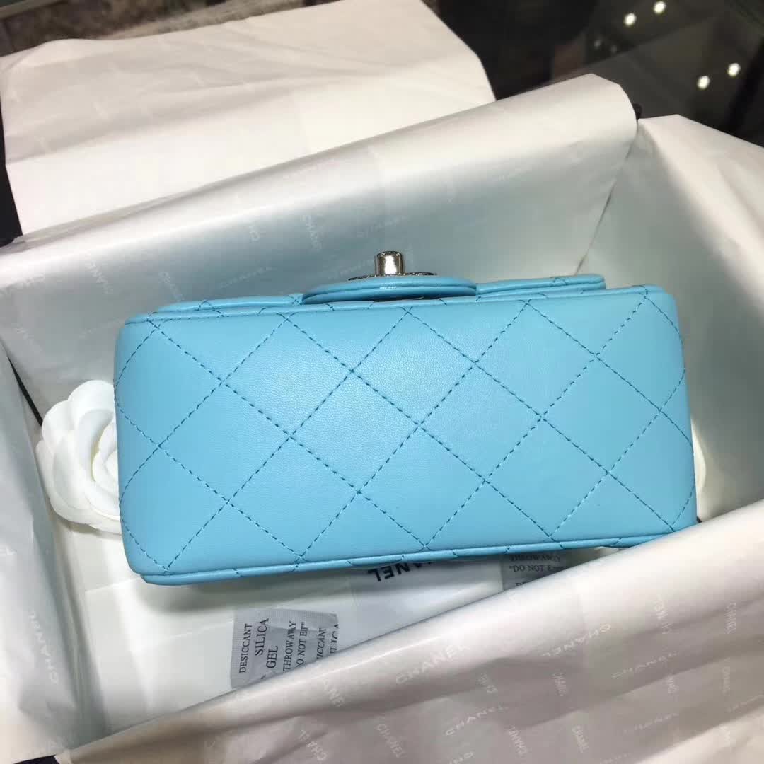 Chanel 香奈儿 Classic Flap 小羊皮  马卡龙蓝 17cm 银五金