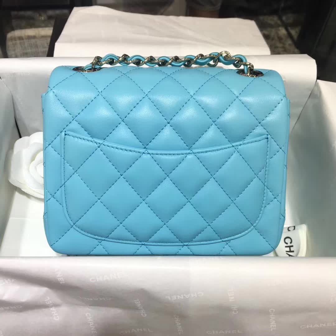 Chanel 香奈儿 Classic Flap 小羊皮  马卡龙蓝 17cm 银五金