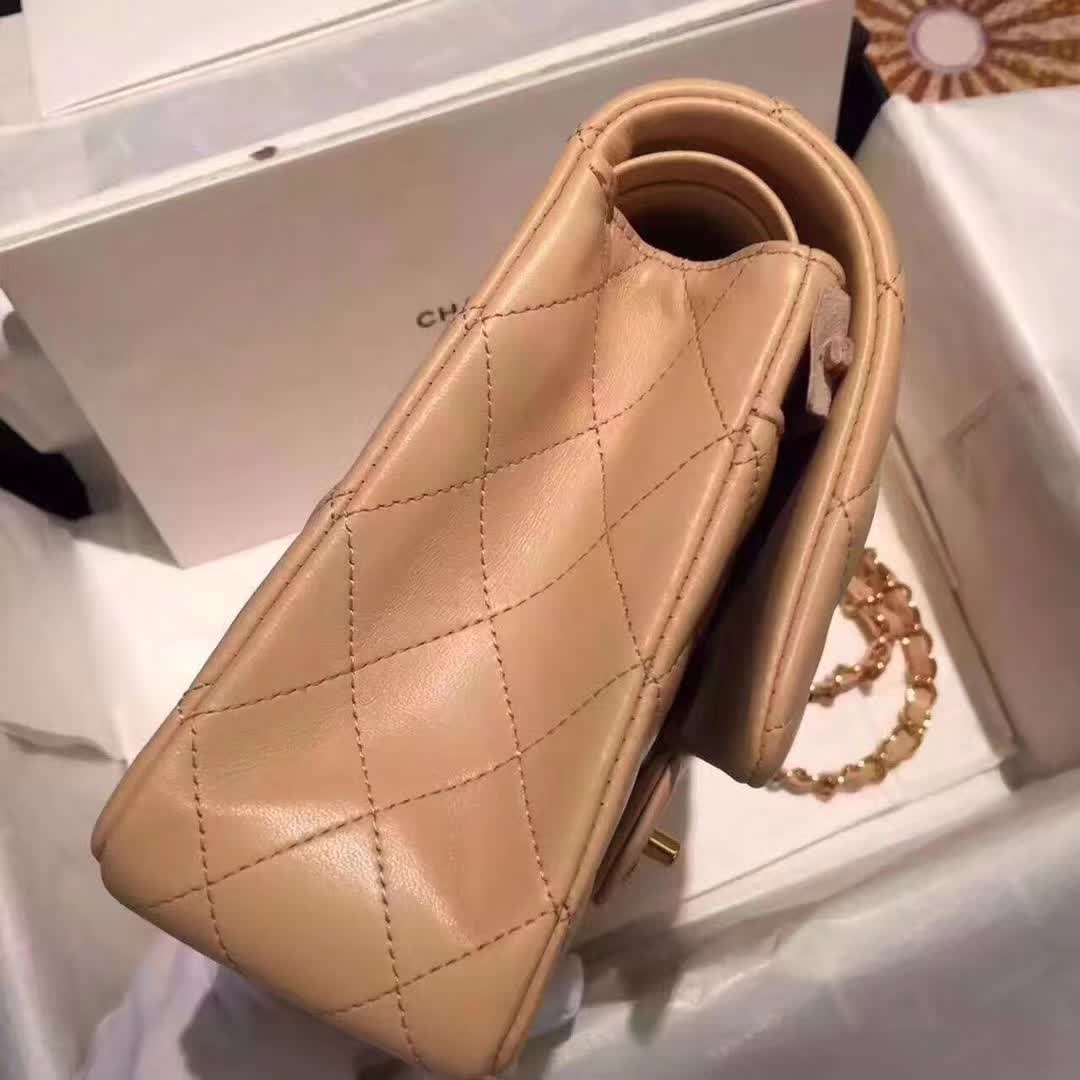 香奈儿一手货源 高端 Classic Flap 小羊皮 杏色 25cm 金扣