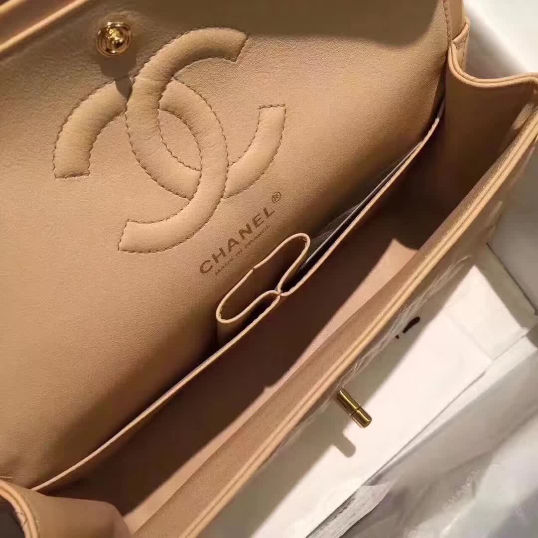 香奈儿一手货源 高端 Classic Flap 小羊皮 杏色 25cm 金扣