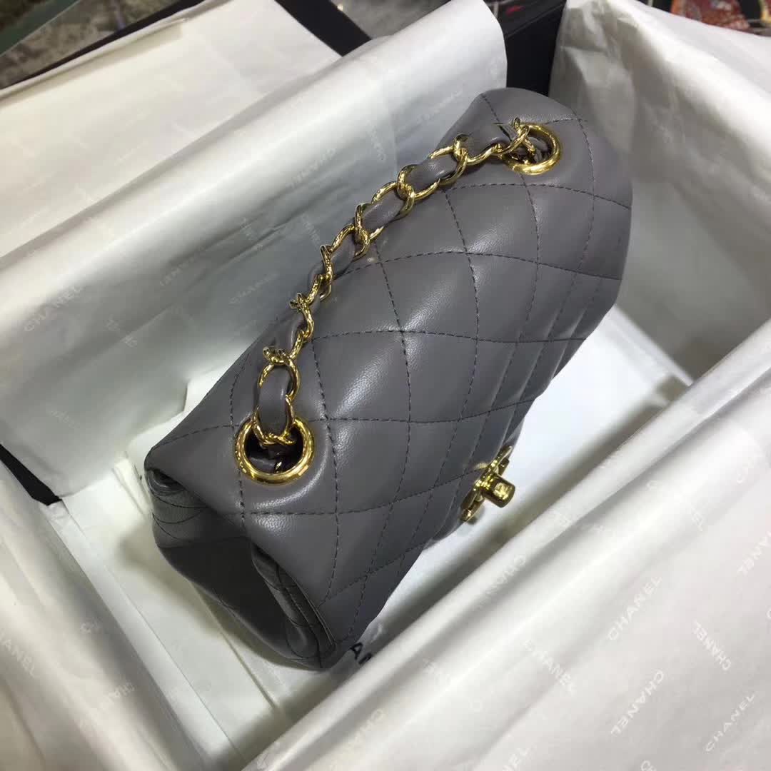 Chanel 香奈儿 Classic Flap 小羊皮 灰色 17cm  金扣