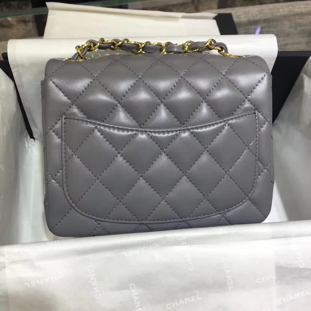 Chanel 香奈儿 Classic Flap 小羊皮 灰色 17cm  金扣
