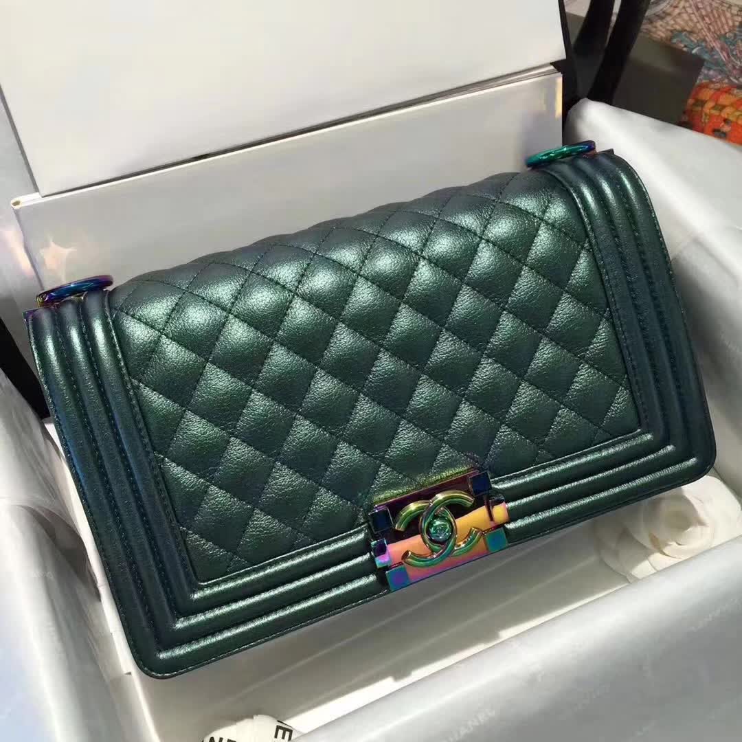 Chanel 香奈儿 Leboy 绵羊皮 绿色 25cm 彩金 厂家直销