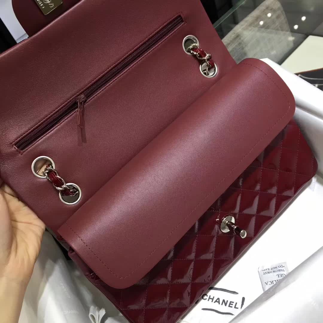 Chanel 香奈儿 Classic Flap 漆皮 酒红 25cm 银五金