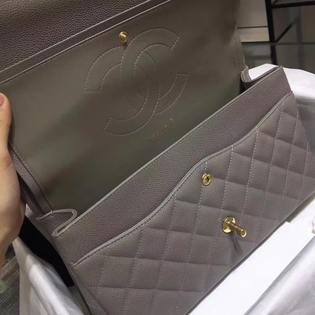 Chanel 香奈儿 Classic Flap 鱼子酱 灰色 30cm 金扣