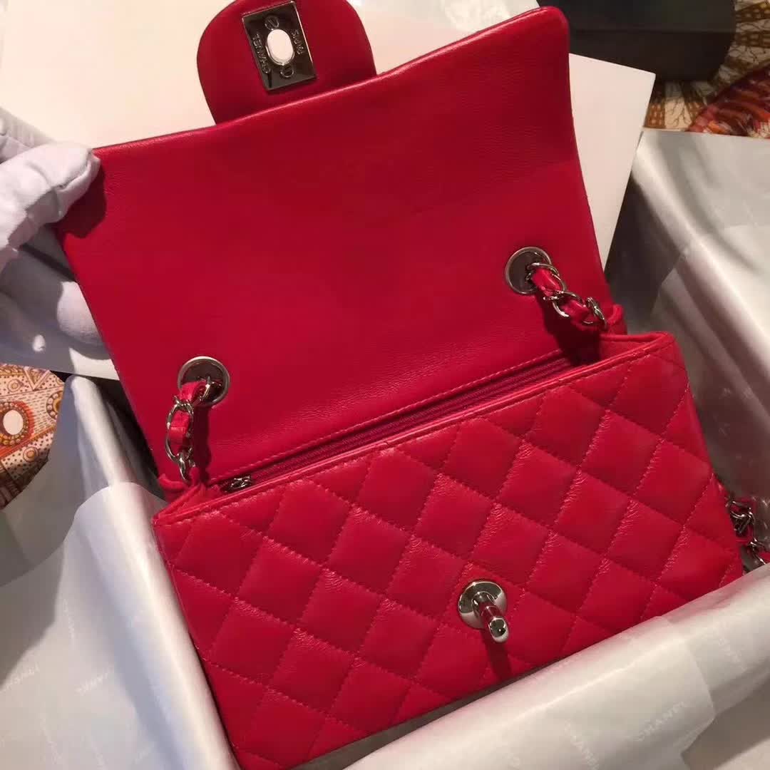 Chanel 香奈儿 Classic Flap 小羊皮 大红 20cm 银五金