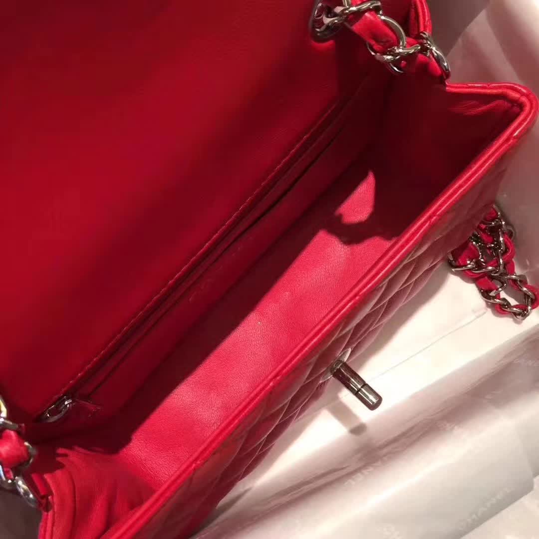 Chanel 香奈儿 Classic Flap 小羊皮 大红 20cm 银五金