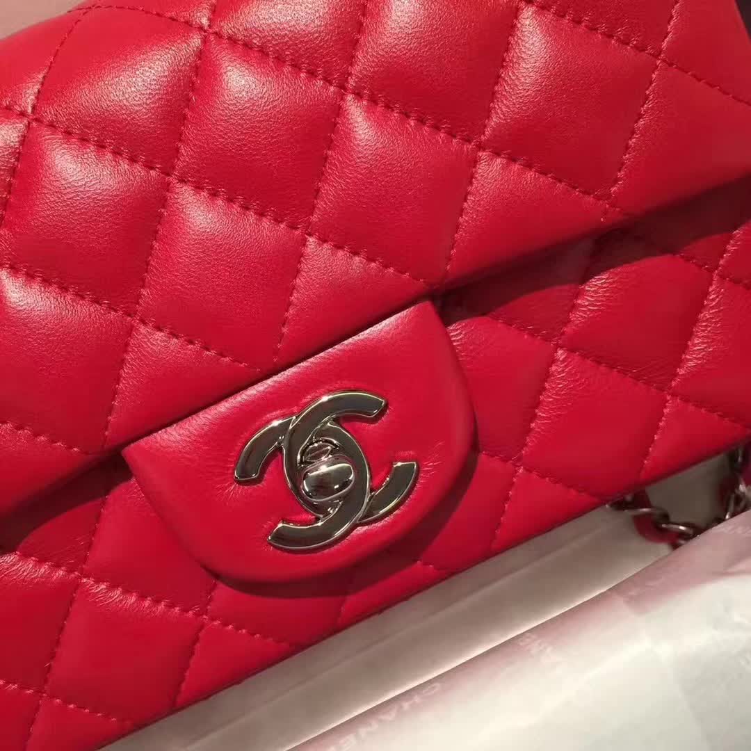 Chanel 香奈儿 Classic Flap 小羊皮 大红 20cm 银五金