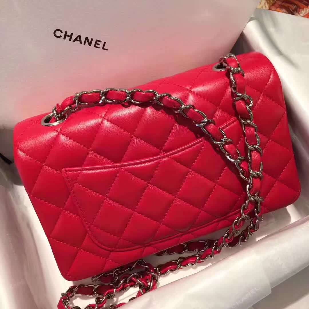 Chanel 香奈儿 Classic Flap 小羊皮 大红 20cm 银五金