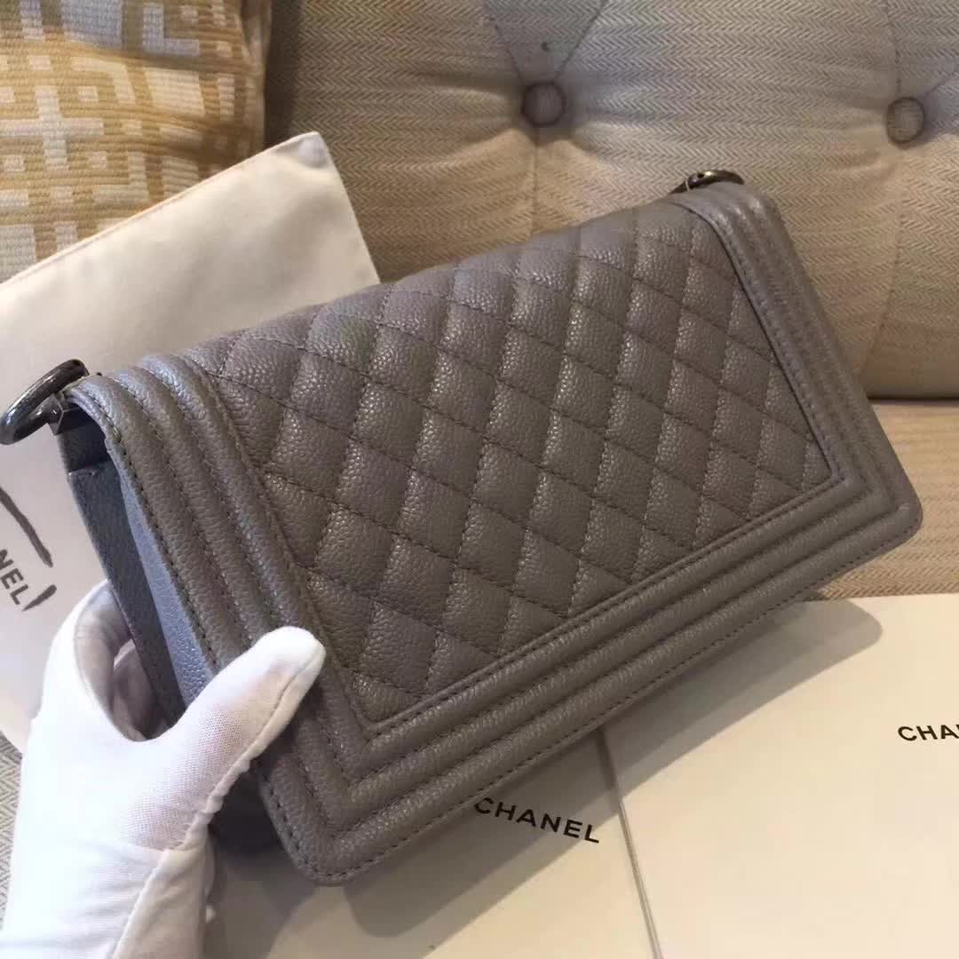 Chanel 香奈儿 Leboy 鱼子酱 灰色 25cm 古银五金