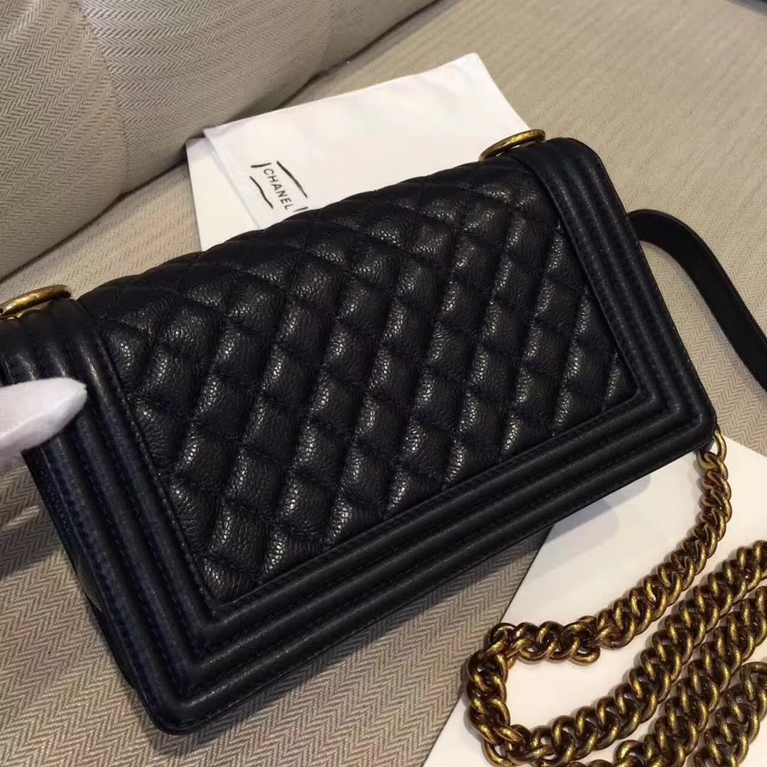 Chanel 香奈儿 Leboy  鱼子酱 黑色 25cm 古金五金