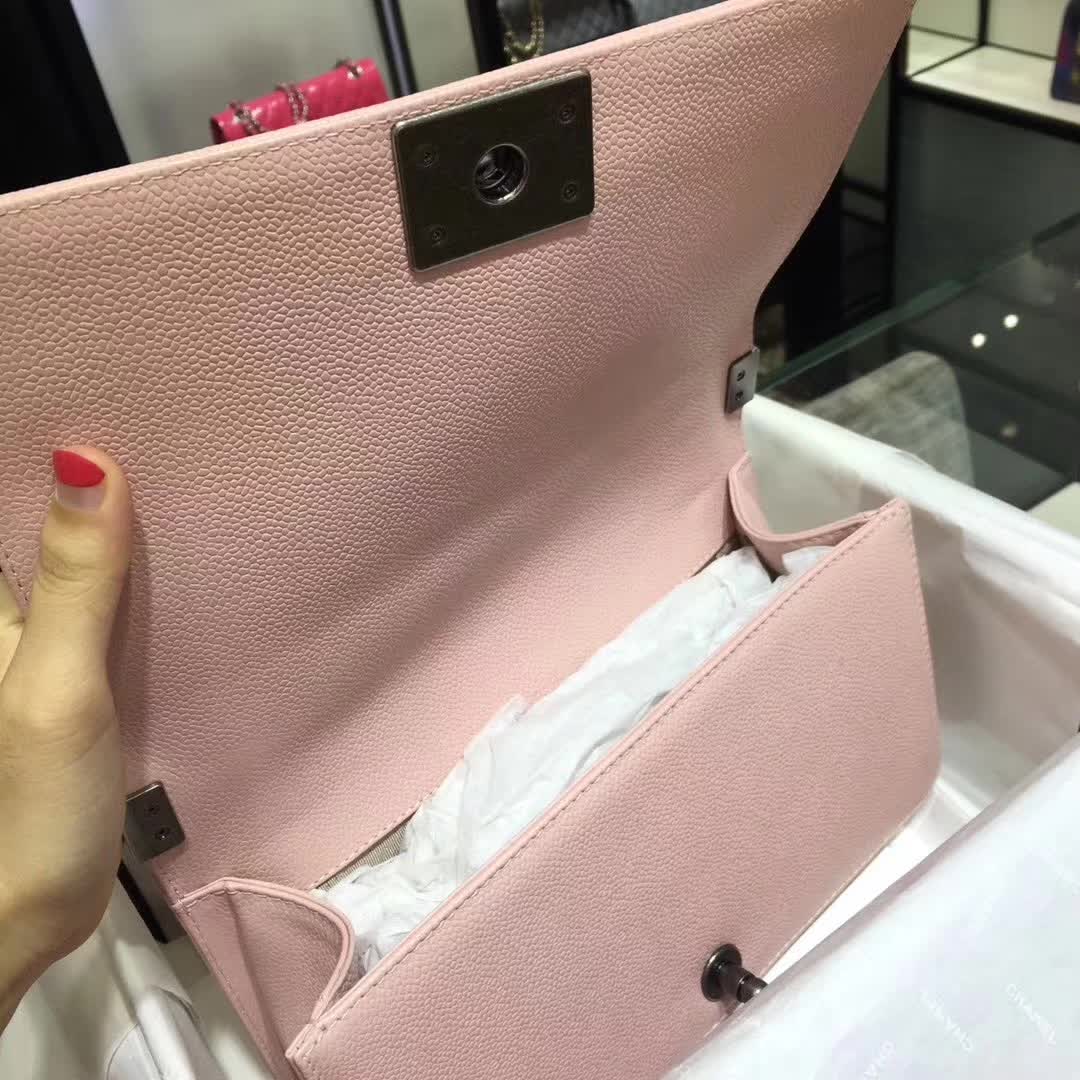 Chanel 香奈儿 Leboy 鱼子酱 浅粉 25cm 古银
