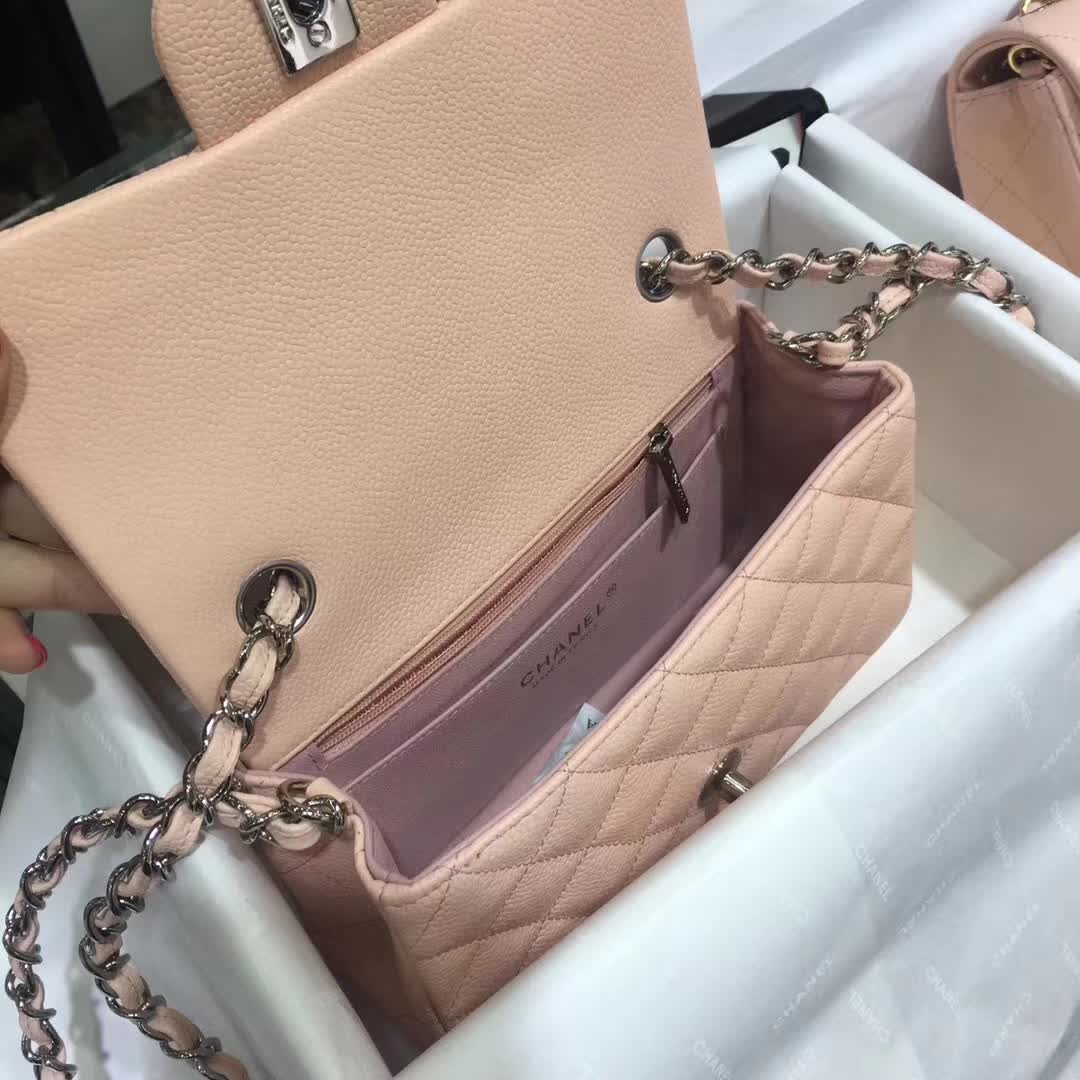 Chanel 香奈儿 Classic Flap 鱼子酱 裸粉色 20cm 银五金 现货