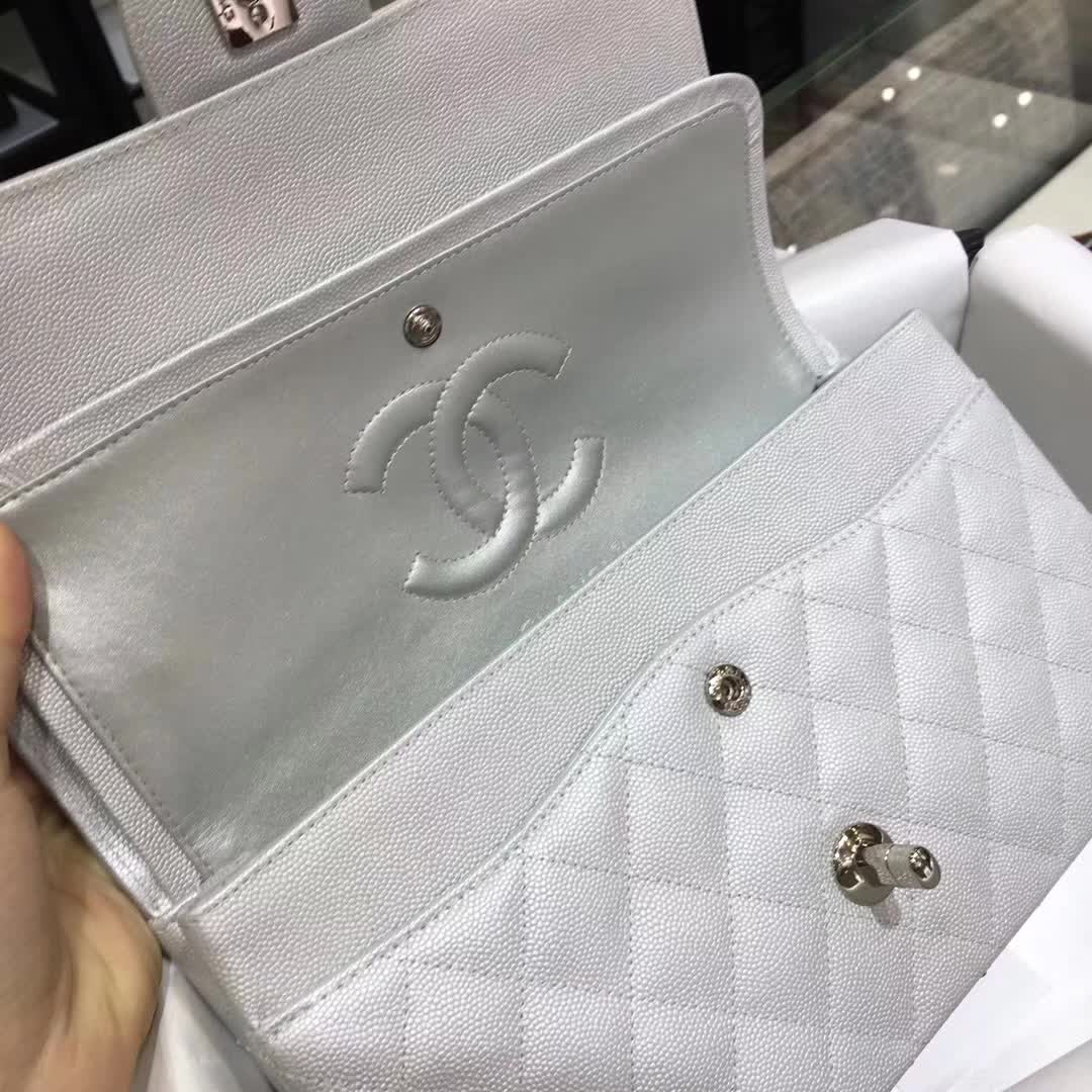 Chanel 香奈儿 Classic Flap 小鱼子酱 银色 25 银五金 （现货）