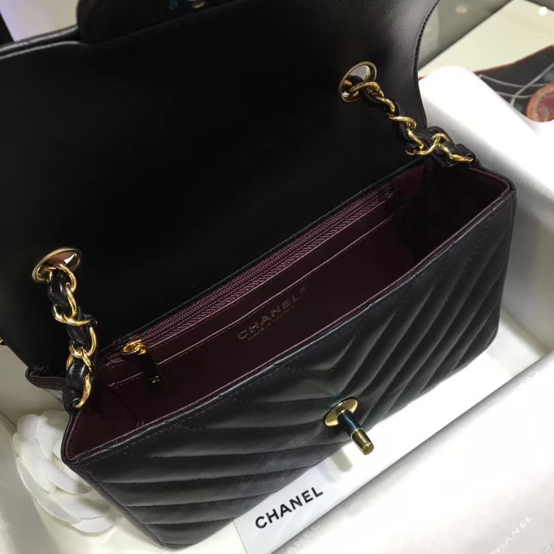 Chanel 香奈儿 V字绣 小羊皮 黑色 25cm 金色