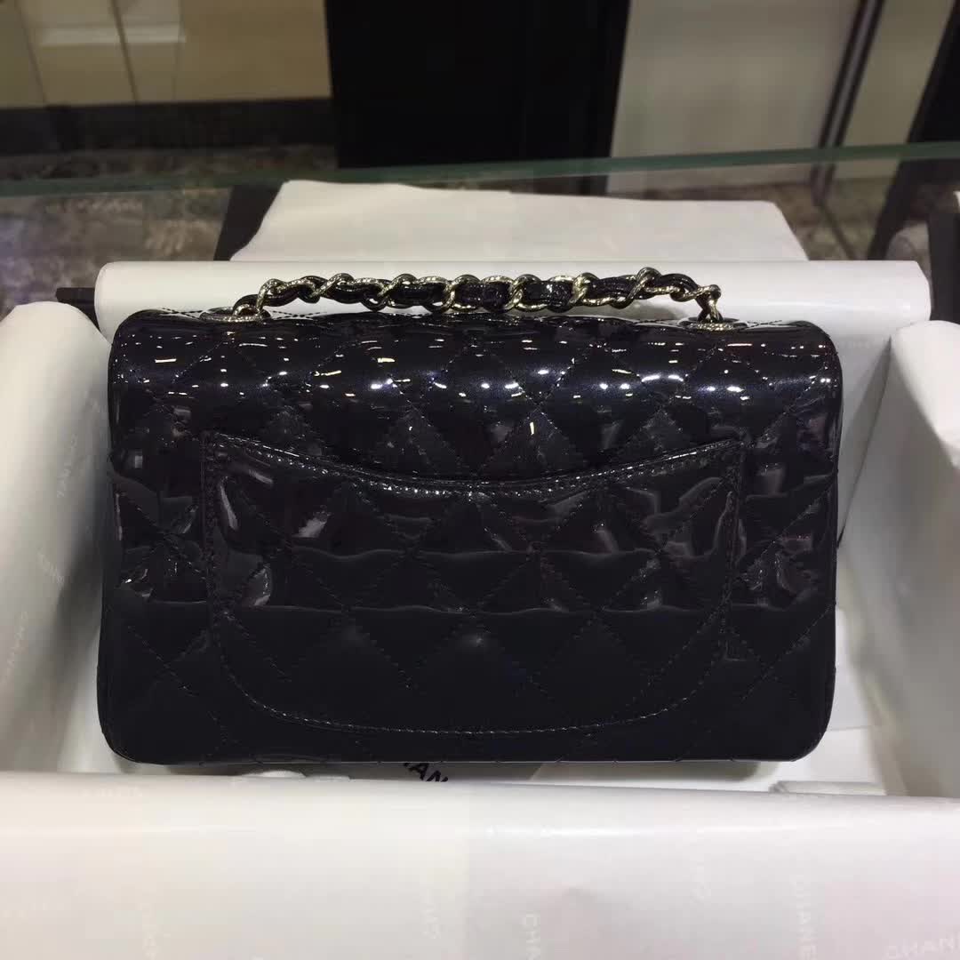 Chanel 香奈儿 Classic Flap 漆皮 珠光铁灰 20cm 五金：银