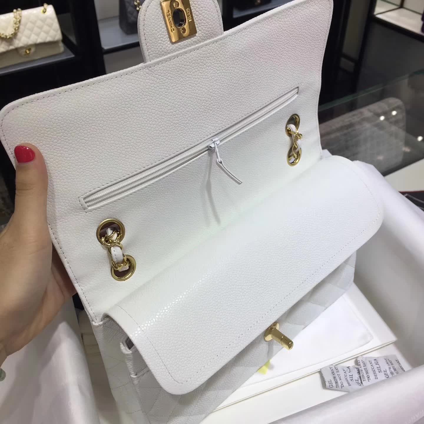Chanel 香奈儿 Classic Flap 鱼子酱 白色 25cm 金色五金