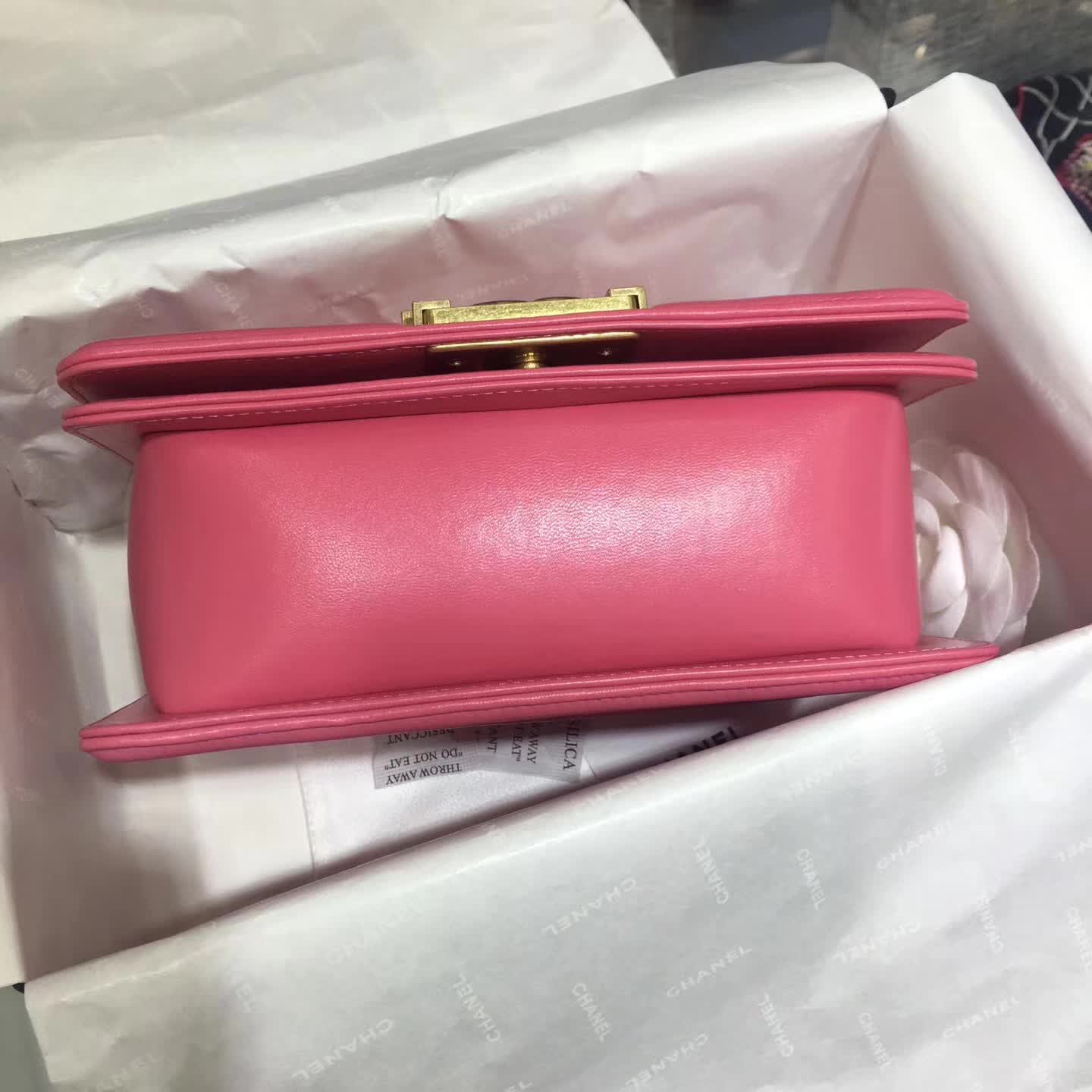 客订 Chanel 香奈儿 官网同步 珍珠鱼皮 嫩粉 出货
