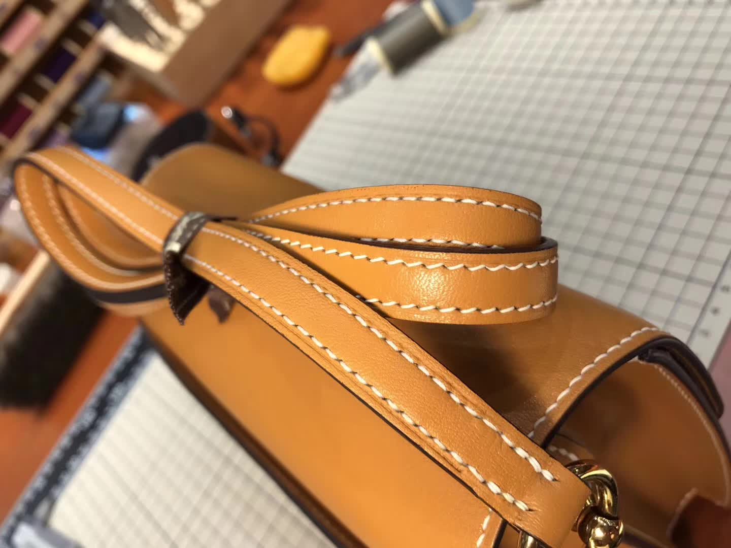 Hermes Roulis mini 19 金棕 gold ck37 爱马仕官网同步 专柜断货颜色