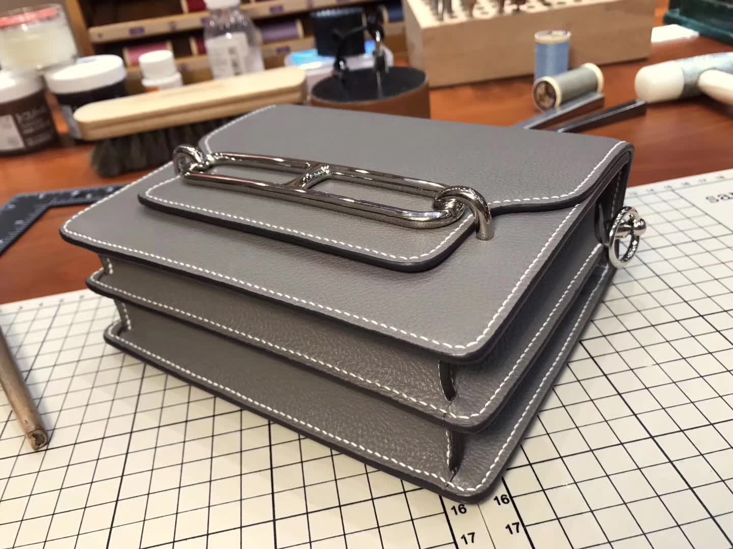 Hermes Roulis mini 19 8f 银锡灰 锡器灰 etain 爱马仕官网同步 专柜断货颜色