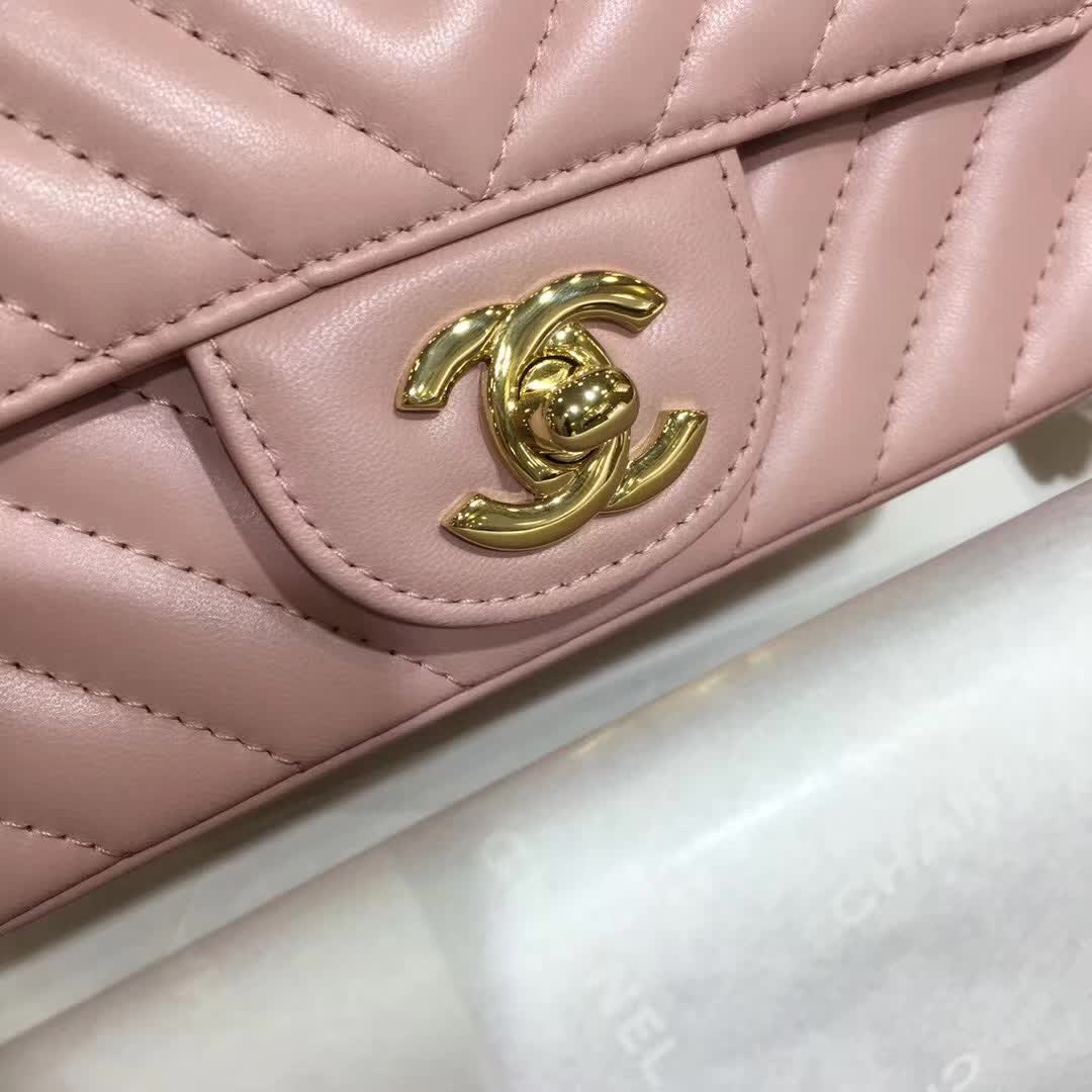 Classic Flap V小羊皮 粉色 17cm 金色五金