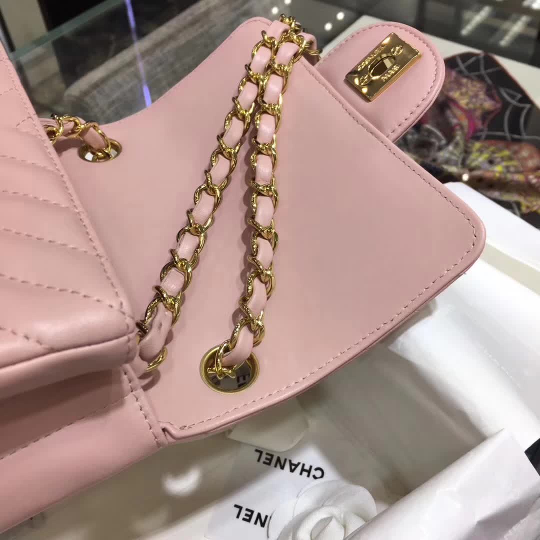 Classic Flap V小羊皮 粉色 17cm 金色五金
