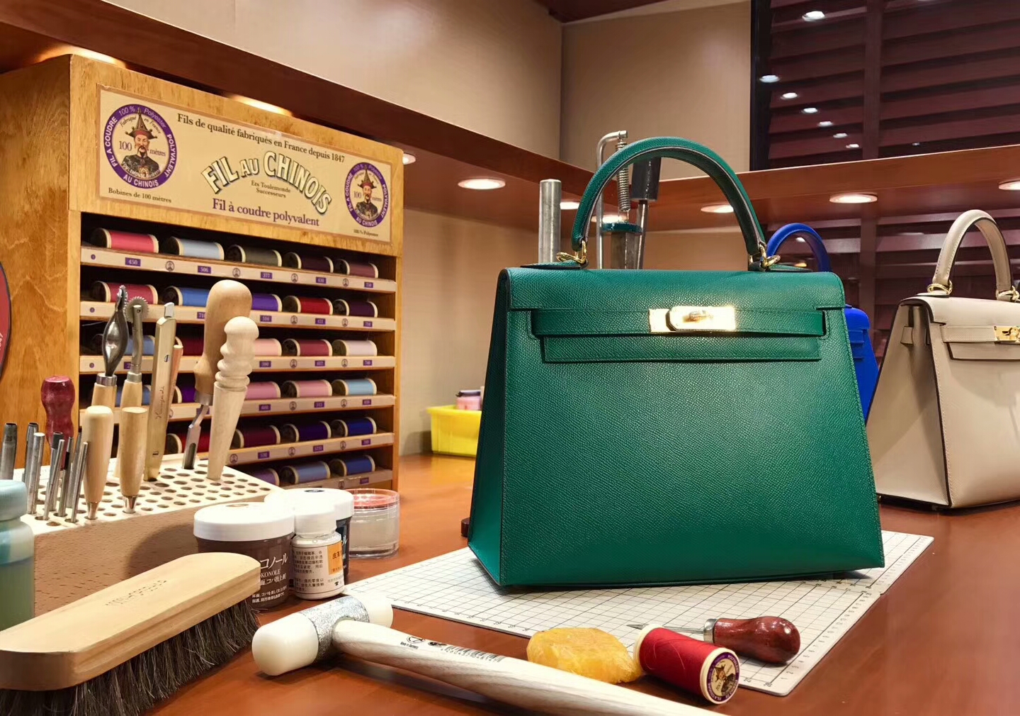Kelly  28CM 现货系列 配全套专柜原版包装 CK67 Vert Fonce 祖母绿 金扣