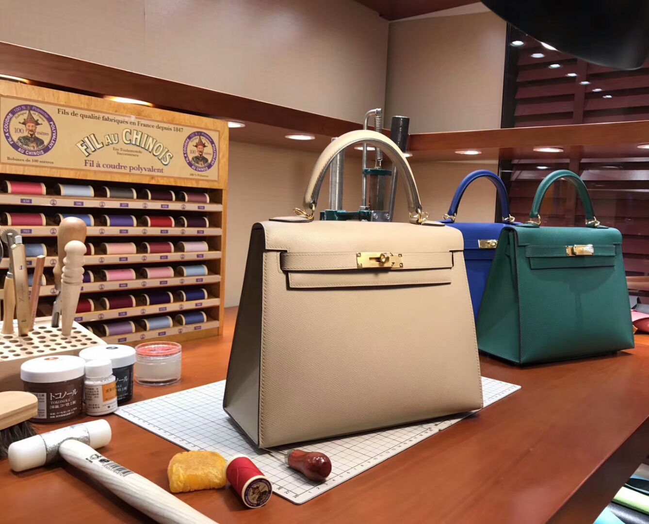 Kelly  28CM 现货系列 配全套专柜原版包装 S2 Trench 风衣灰