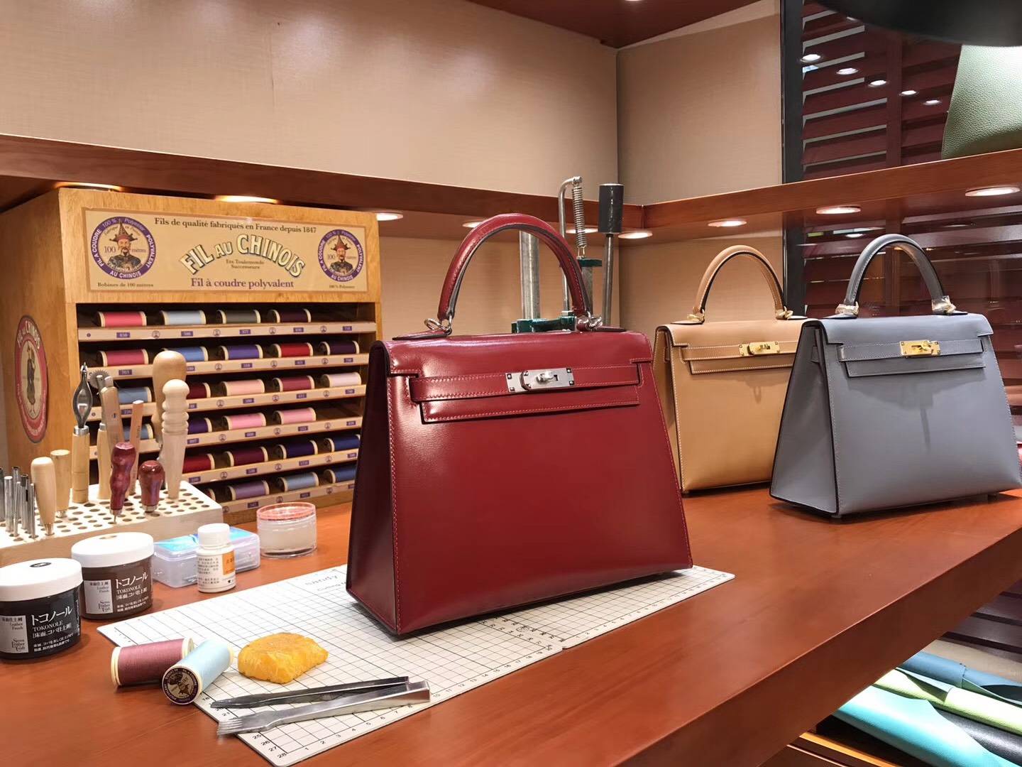 Kelly  28CM 现货系列 配全套专柜原版包装 国旗红 Q5 Rose Casaque