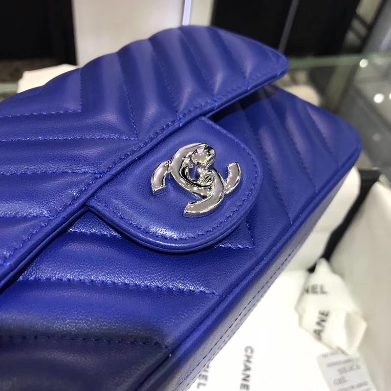 香奈儿 CHANEL Classic Flap V字绣 进口小羊皮 25cm 电光蓝 银扣 少量现货