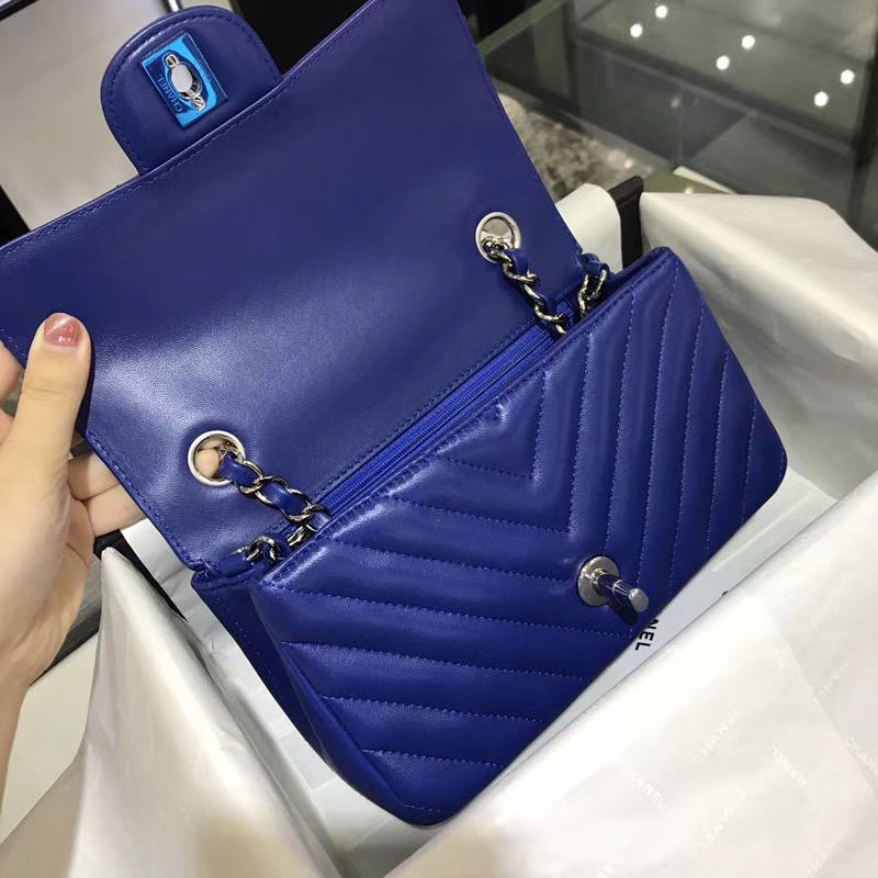 香奈儿 CHANEL Classic Flap V字绣 进口小羊皮 25cm 电光蓝 银扣 少量现货