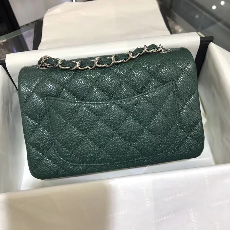 CHANEL 小香 Classic Flap Bag  进口鱼子酱 20cm 翡翠绿 银扣  客订出货 少量现货