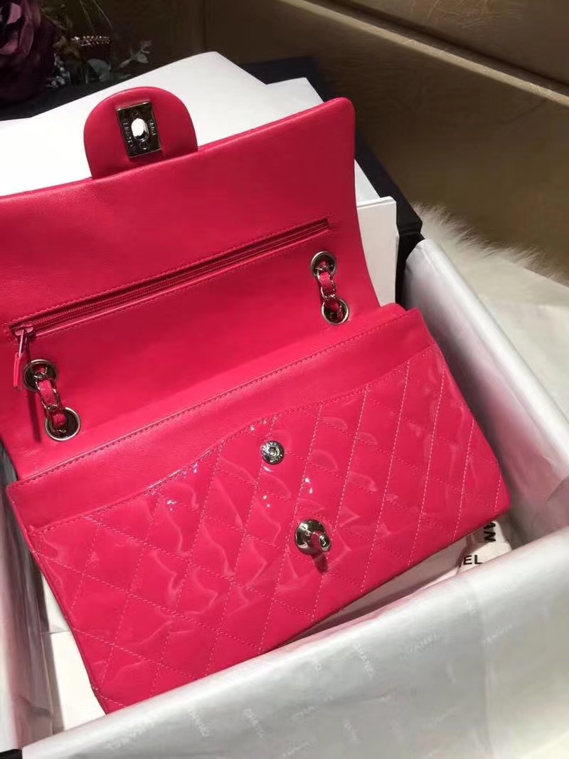 Chanel 香奈儿 Classic Flap Bag  进口漆皮 25cm 感受细节 感受工艺 玫红色 银扣