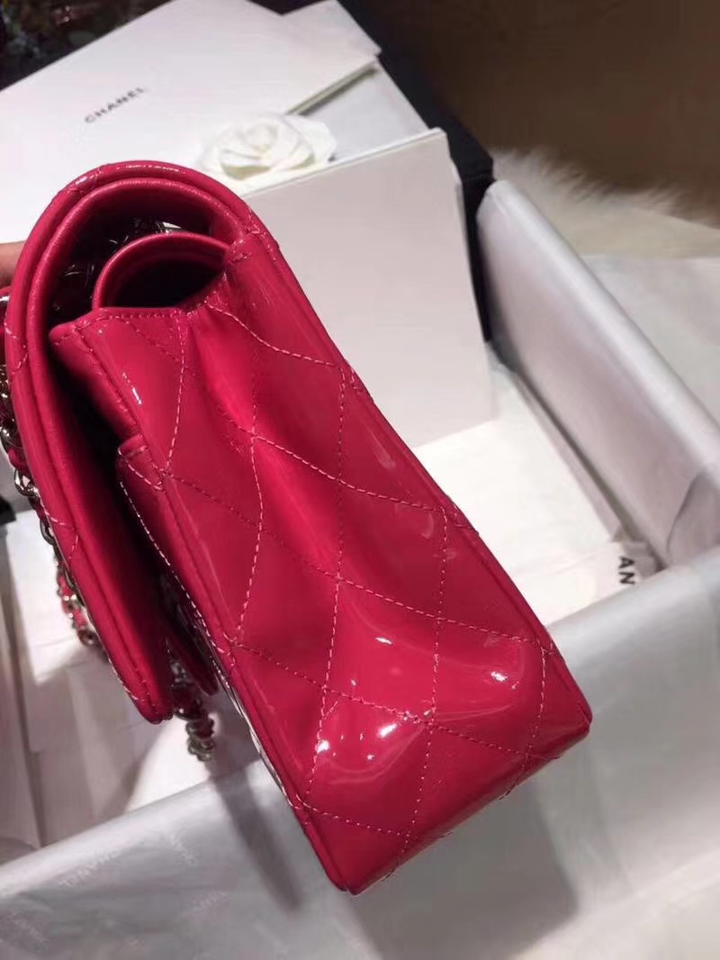 Chanel 香奈儿 Classic Flap Bag  进口漆皮 25cm 感受细节 感受工艺 玫红色 银扣